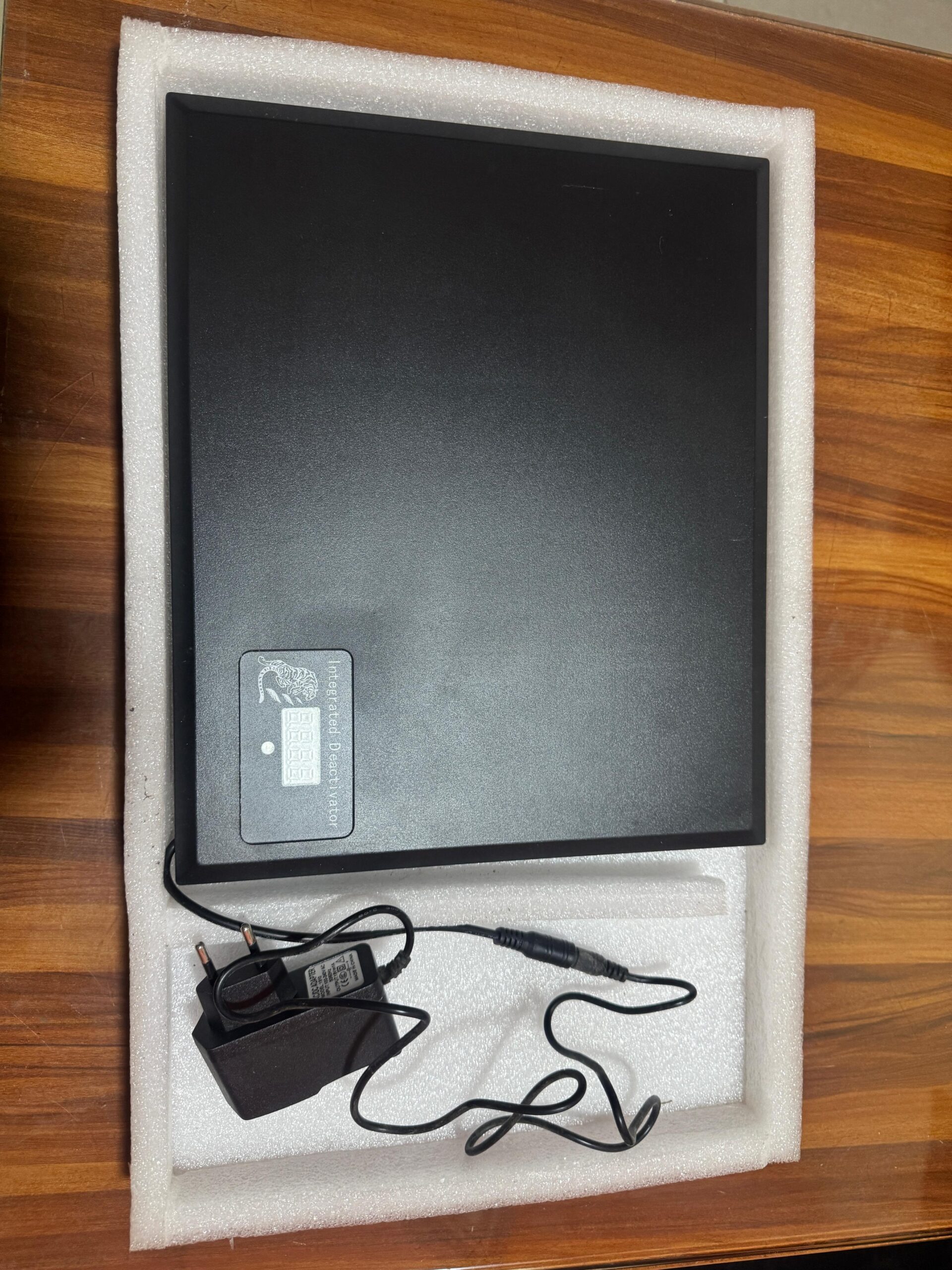 EL810 RFID Antenna